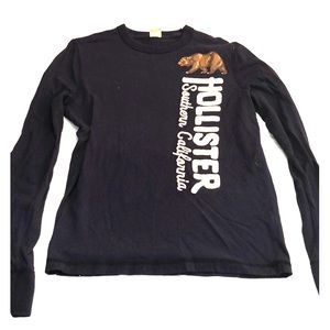 Navy blue long sleeve Hollister shirt